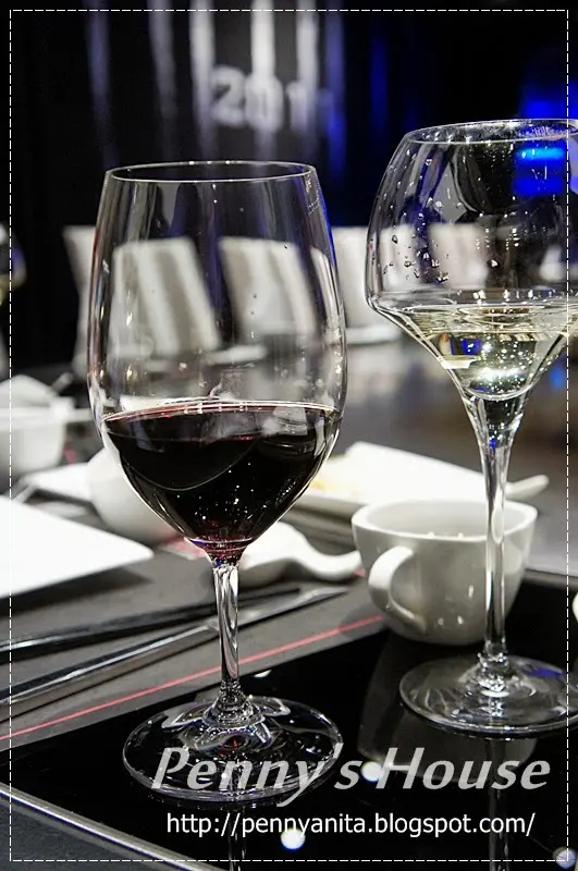 【台北餐廳】2011精緻鐵板燒料理 - 低調奢華，還有美人魚小提琴演奏，這家餐廳，不只有美好的味覺，更有極緻的聽覺與視覺饗宴！(下)