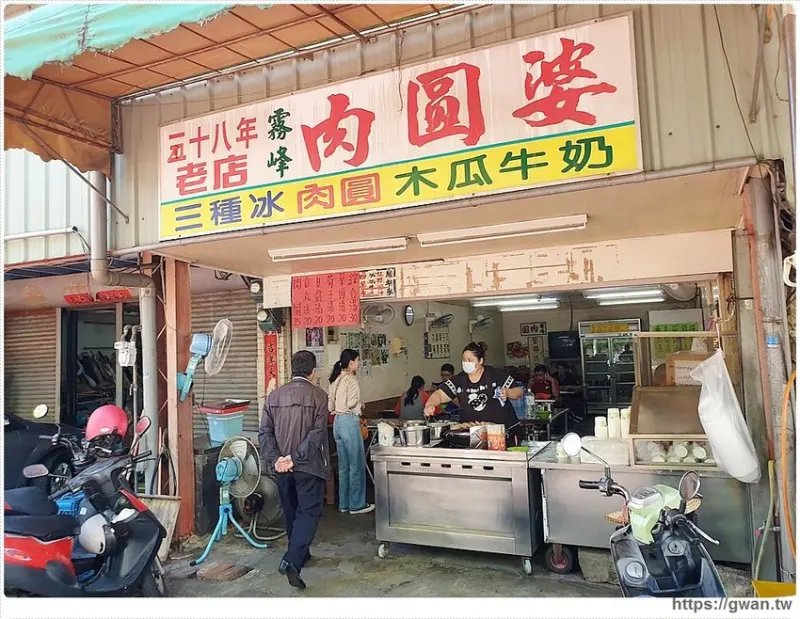 霧峰60年肉圓老店，藏在市場裡的超人氣小吃！ 