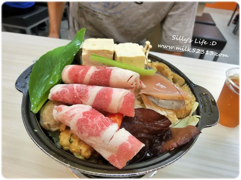 新竹美食│四訪兩披索靚鍋。百元火鍋♥菜單調漲、5~7月營業時間變動*