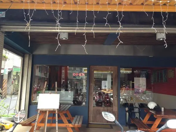 食記◎♬中壢隱藏在巷弄的美式餐廳》Ocean Cafe