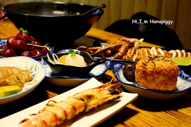 【新北。豚】阿國海鮮燒烤小鋪，彷彿來到了日本屋台（永和、頂溪捷運站、居酒屋、沙朗牛肉串、鹽烤魷魚、鹽烤大草蝦、明太子泡菜炒烏龍、發送網、體驗文）