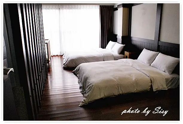 麗翔酒店連鎖花蓮館 花月和式四人房 ~充滿法式巴黎浪漫風格的親子飯店，評價很不錯~ 花蓮燈會2014（太平洋燈會） 鐵道文化園區 石來運轉 彩虹夜市 公正包子附近 ~ 花蓮住宿推薦