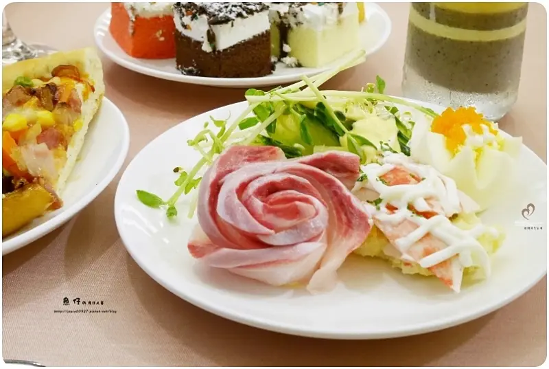 【台中.大雅】濃閣維多莉亞婚宴會館．牛排．海鮮沙拉吧。懷念小時候家庭聚餐一起上牛排館懷舊的滋味!!