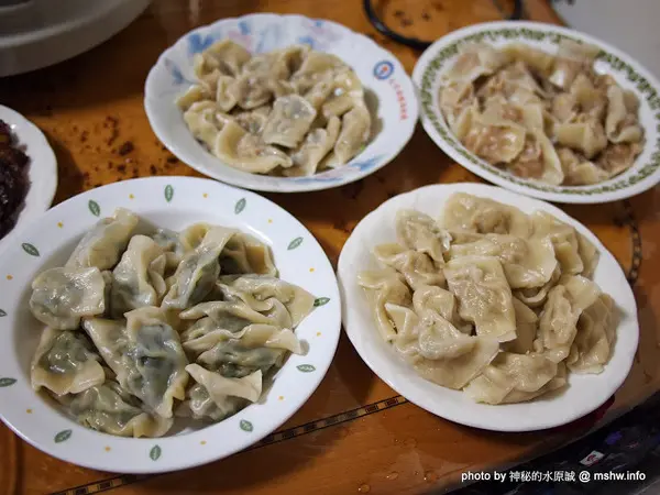 【食記】宜蘭-美饌餃天下手工水餃&道地滷味 : 種類獨特,口感紮實~原來宅配水餃也可以這麼好吃!        
      