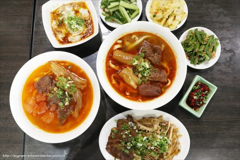 【牛老大牛肉麵館】師大牛肉麵推薦 台電大樓站牛肉麵推薦 師大商圈有名牛肉麵 價格經濟實惠 學生族群最愛