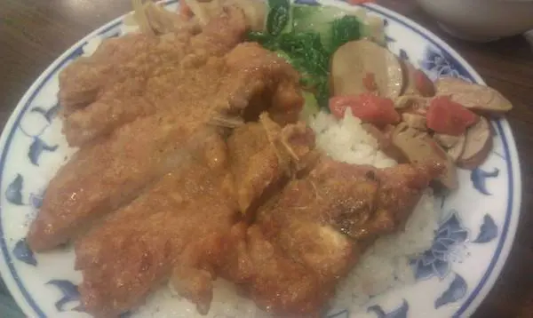 北醫美食之龍運港式茶餐廳        
      