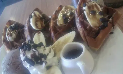 二訪鯊魚咬吐司苗栗頭份店        
      