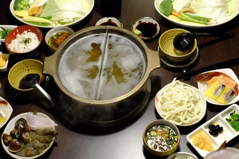 
海鮮新鮮的日式火鍋 元和屋日式海鮮火鍋 - 台北 東區
