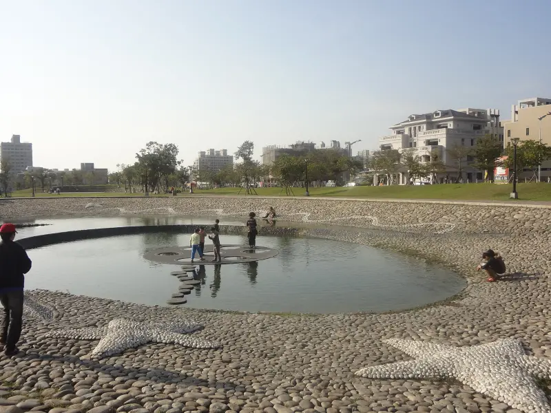 1020129[禮官三小愛台灣]新都生態公園藍天綠地水池海星小生態大玩樂