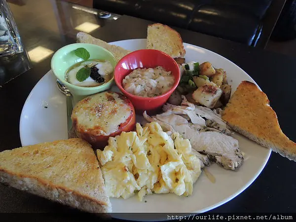 台中．價平味美料實在的花蓮人氣早午餐@Country Mothers Brunch鄉村媽媽(+wifi)