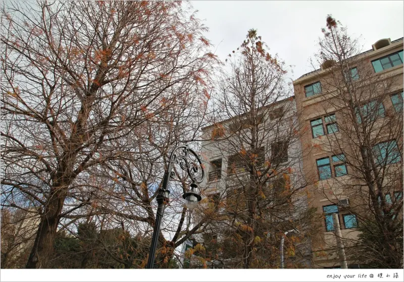 [雲林]『合同廳舍』：由老警察局變身為雲林第一間誠品書局！賣的