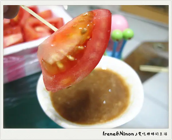 板橋南雅夜市「南部口味番茄盤」：南部番茄吃法、沾醬大解析　冬天限定