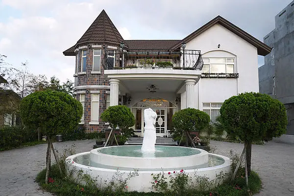 【宜蘭。五結】郷間田野の城堡民宿～聖荷緹城堡渡假城堡                
      