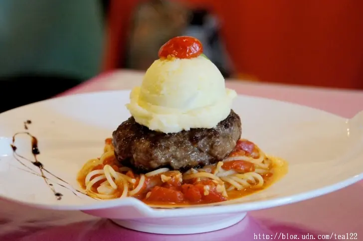 每道料理都令人讚賞的「杯子田」主廚Kimi