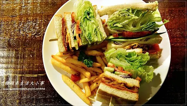 【食記/台北市】什麼？？這裡是喝下午茶的地方還是賣燈♪♪莫拉諾 Murano♪♪                
      