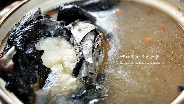 【日芳珍饌】超誇張～雞的骨頭可以吃下肚♪♪北極貝米雞♪♪                
      