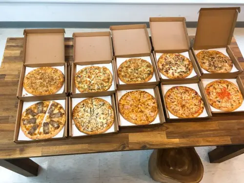 新竹 竹北小吃外送 Family Pizza 手工柴窯披薩 - 高鐵六家總店，須提前3天電話