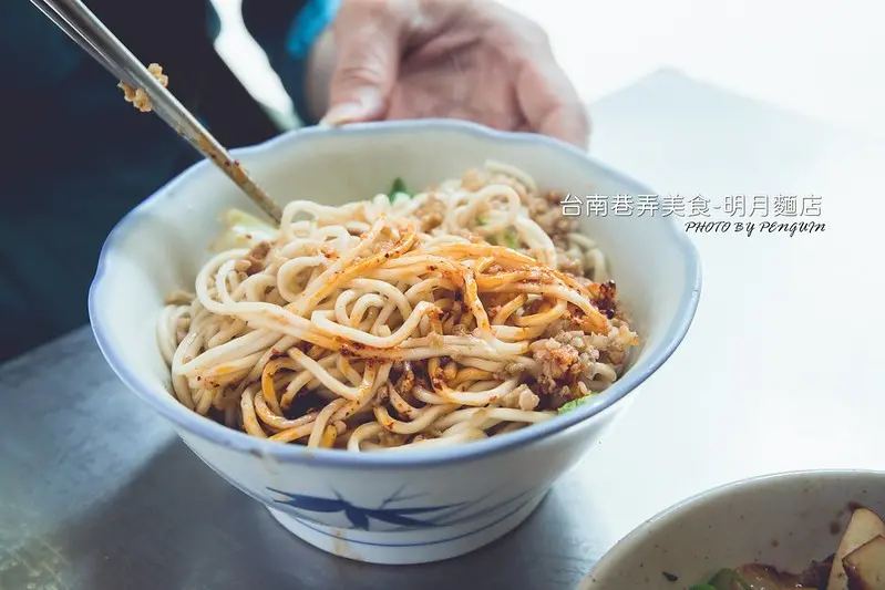 台南．北區．巷弄內一甲子的老味道．明月麵店