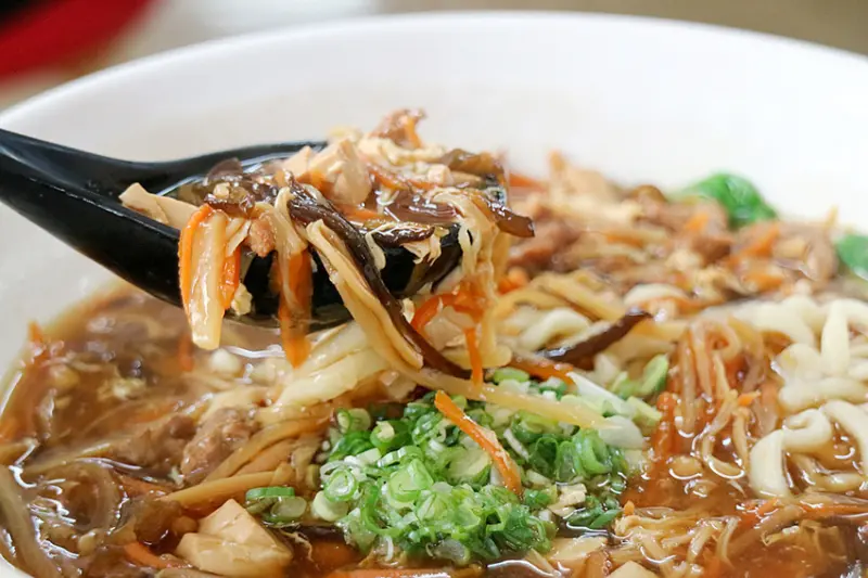 【高雄左營】北方拉麵之家 吃不膩的老味道 小菜是王道