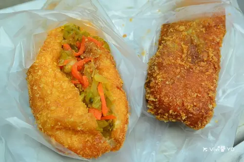 台中西區 科博館水煎包 潛艇堡 酸菜堡 花捲 捲餅 甜甜圈 平價好吃銅板小吃 點心