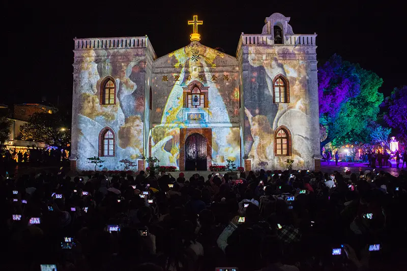 |遊|屏東萬巒 萬金聖誕季-聖誕光雕教堂 萬金聖母聖殿