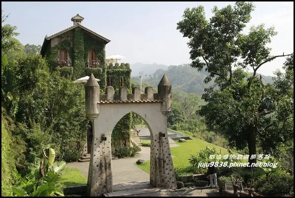 苗栗。天空之城景觀餐廳。天堂古堡&鳥v.s人餐廳