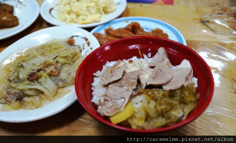 【嘉義東區】劉里長雞肉飯  在地人推薦嘉義必吃傳統美食 爆香油蔥火雞肉片/肉絲飯 東區/東市場/陽明醫院/市政府