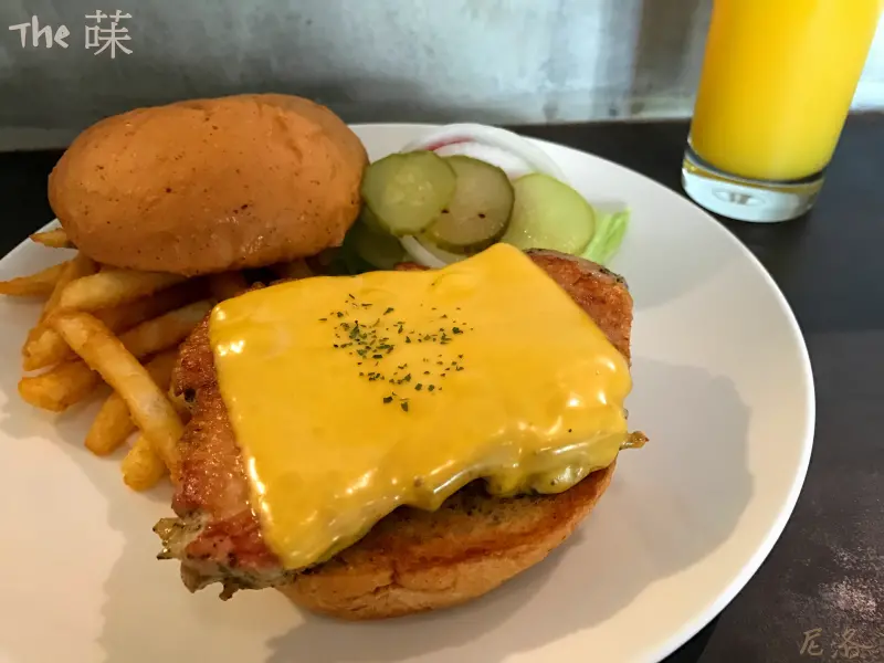 【高雄 The Way 菋。早午餐／美式漢堡】鼓山區