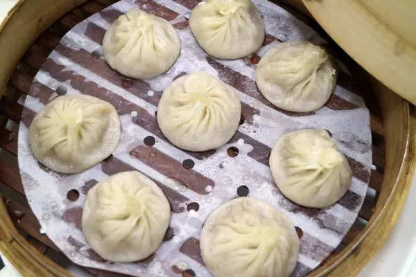 高貴不貴的湯包饗宴，盡在【龍城湯包】品項多元，口味特別！高雄湯包推薦＊高雄小籠包推薦！