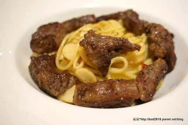 ＜試吃＞【台北大安】Live饗樂Pasta&Cafe－二訪，營業至12點，讓你聊得過癮（東區、國父紀念館站）