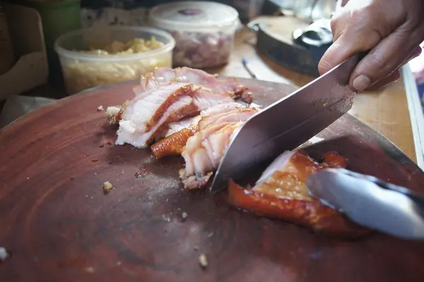 屏東 霧台。烤肉達人，霧台最好吃的悶燻烤肉