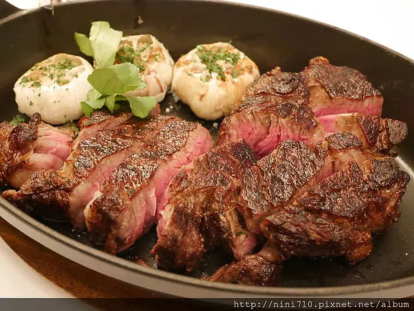台中美食~牛排教父鄧有癸師傅與星野餐飲集團的最新力作MEATGQ STEAK今天閃亮亮隆重登場