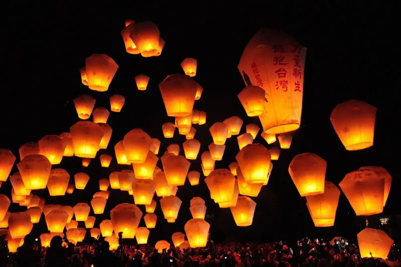 【台北】2014新北市平溪天燈節~平溪探路行，跟著我們旅行趣~此生必遊! 感受幸福升空~