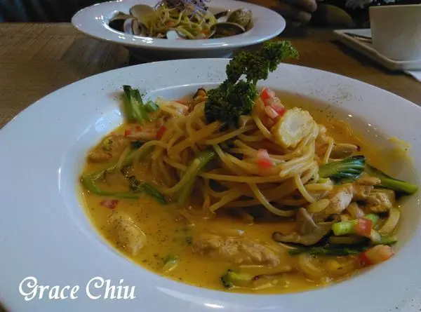 Antler Park 鹿角公園～環境美氣氛佳，餐點味道好，土城咖啡廳優質選