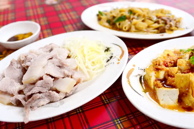 【美食】新竹縣。新埔《日勝飲食店》板條名店 客家料理老店 人氣平價小吃店推薦