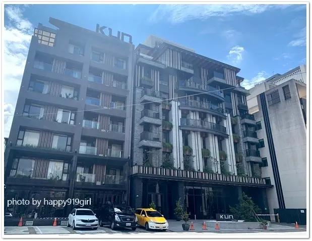 [台中逢甲]距離逢甲夜市步行只須短短五分鐘。房間小巧舒適★KUN Hotel國際館