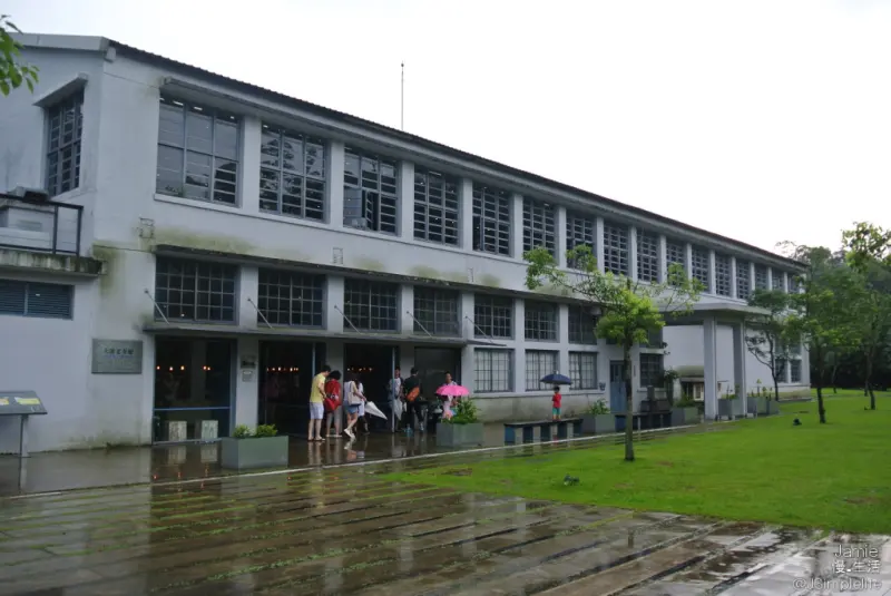 【桃園慢旅】聆聽雨滴滑落感受恬靜，欣賞百年光景流露的古樸氣息–大溪老茶廠–