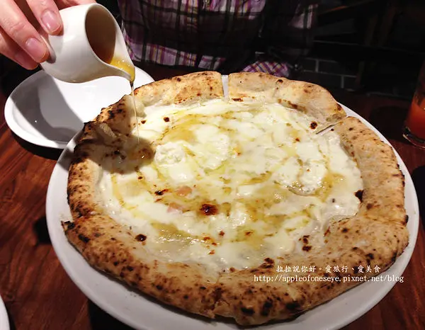 [忠孝復興站]Salvatore Cuomo & Bar 才營業三個月就讓人3訪的義大利餐廳吃到飽/微風廣場、披薩吃到飽