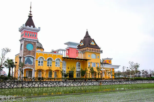 【宜蘭住宿】Jane橙堡民宿。冬山河。來城堡當小王子小公主吧～