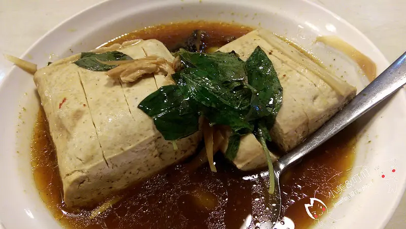 【南機場夜市】香辣臭老闆之清蒸臭豆腐！隱藏人氣美食之一。