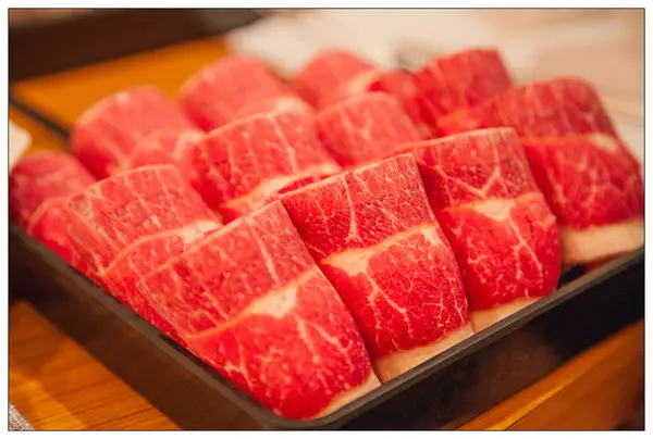 【食記】 台北 內湖吉品涮涮鍋_牛肉品質美味