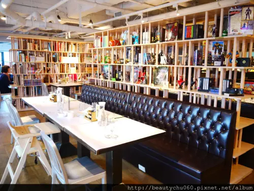 台北‧西門町‧意舍-吃吧!!! 無限時、提供無限上網