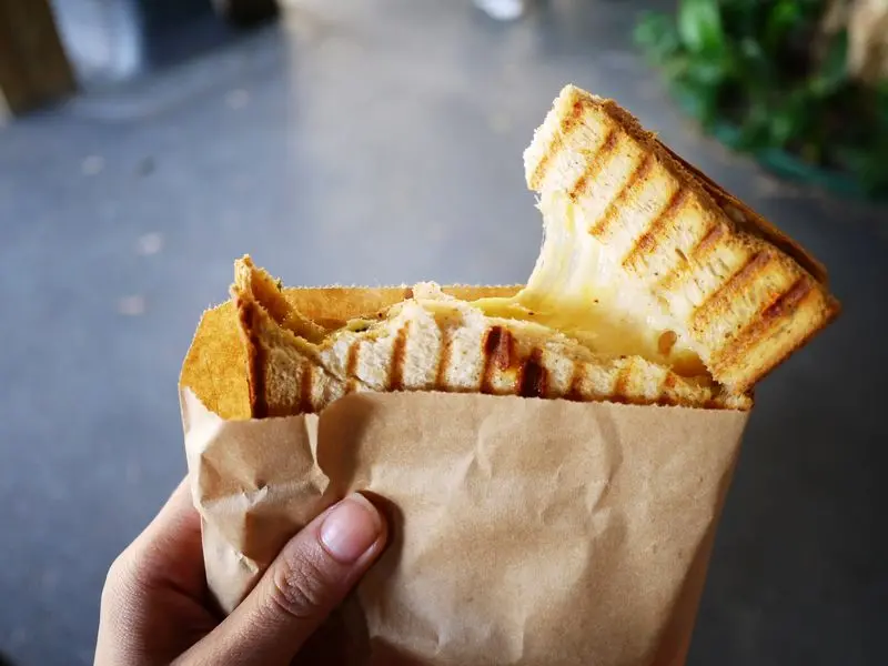 【台北】忠孝新生 華山文創園區‧小確幸紅茶牛奶合作社 超牽絲烤起士三明治