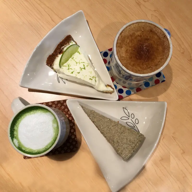 【食記∥台北】Miss V Bakery Cafe 捷運中山站_藏匿在赤峰街內的甜點咖啡廳_濃郁伯爵茶味的乳酪蛋糕