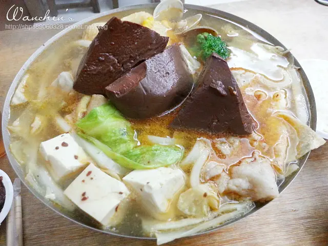 [食記] 基隆 三媽臭臭鍋 小火鍋 涮涮鍋 安一店 遍地開花的連鎖火鍋店