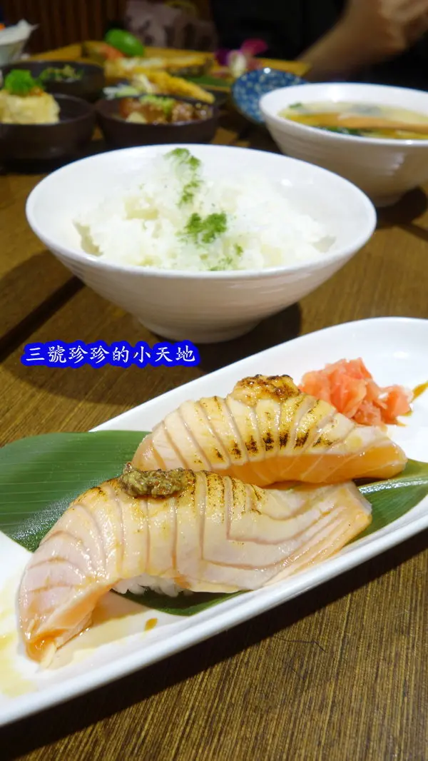景美／新店。笑居樂食居酒屋。C/P值頗高的日式料理。值得你前來品嘗看看呦！