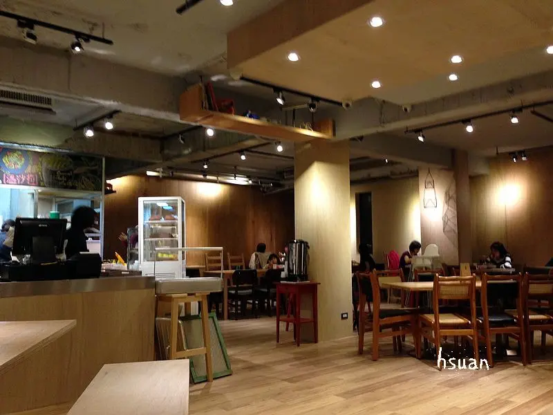 台北大安。Ms.Bubble Cafe 泡泡小姐3號店