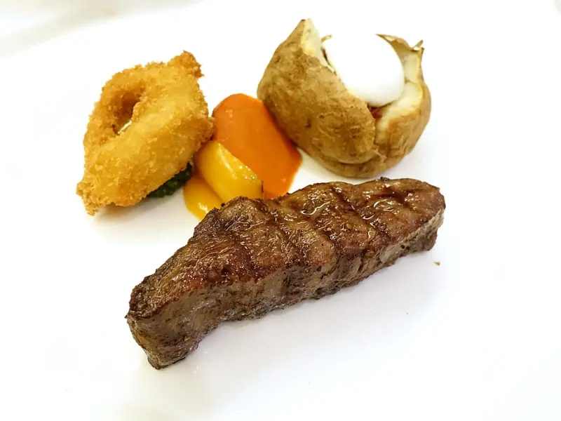 【台北中山】台北晶華酒店 Robins牛排屋