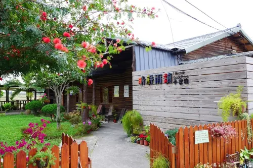 【桃園-平鎮區】晴耕雨讀小書院 Lifestyle Bookstore