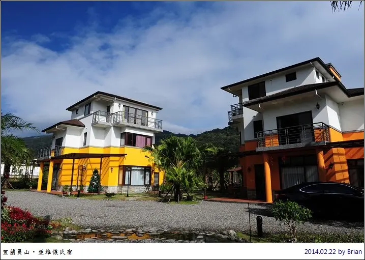 色彩鮮豔繽紛的南法莊園。宜蘭員山亞維儂民宿